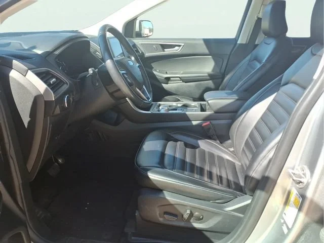 Used 2024  Ford SEL image 17