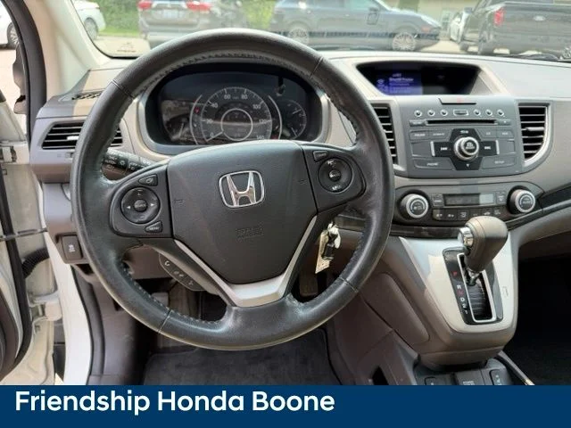 Used 2014 White Honda EX-L image 19