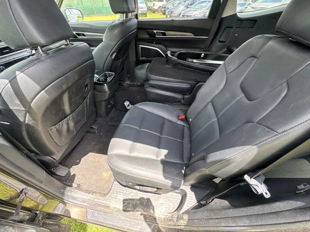 Certified Used 2022 Green Kia EX image 16