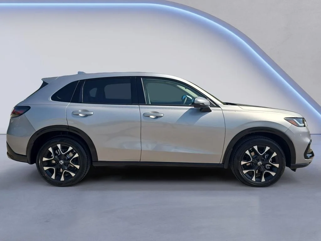 New 2027 Solar Silver Metallic Honda EX-L image 7