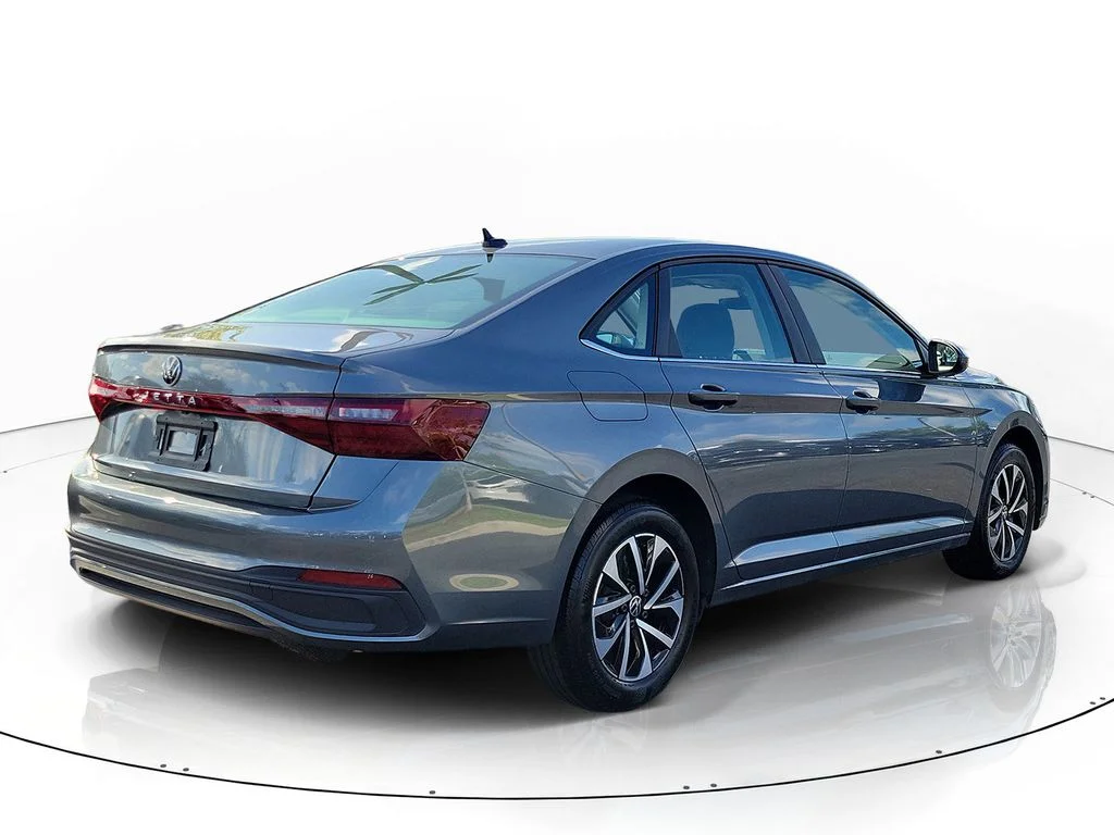 Used 2025 Gray Volkswagen 1.5T S image 4