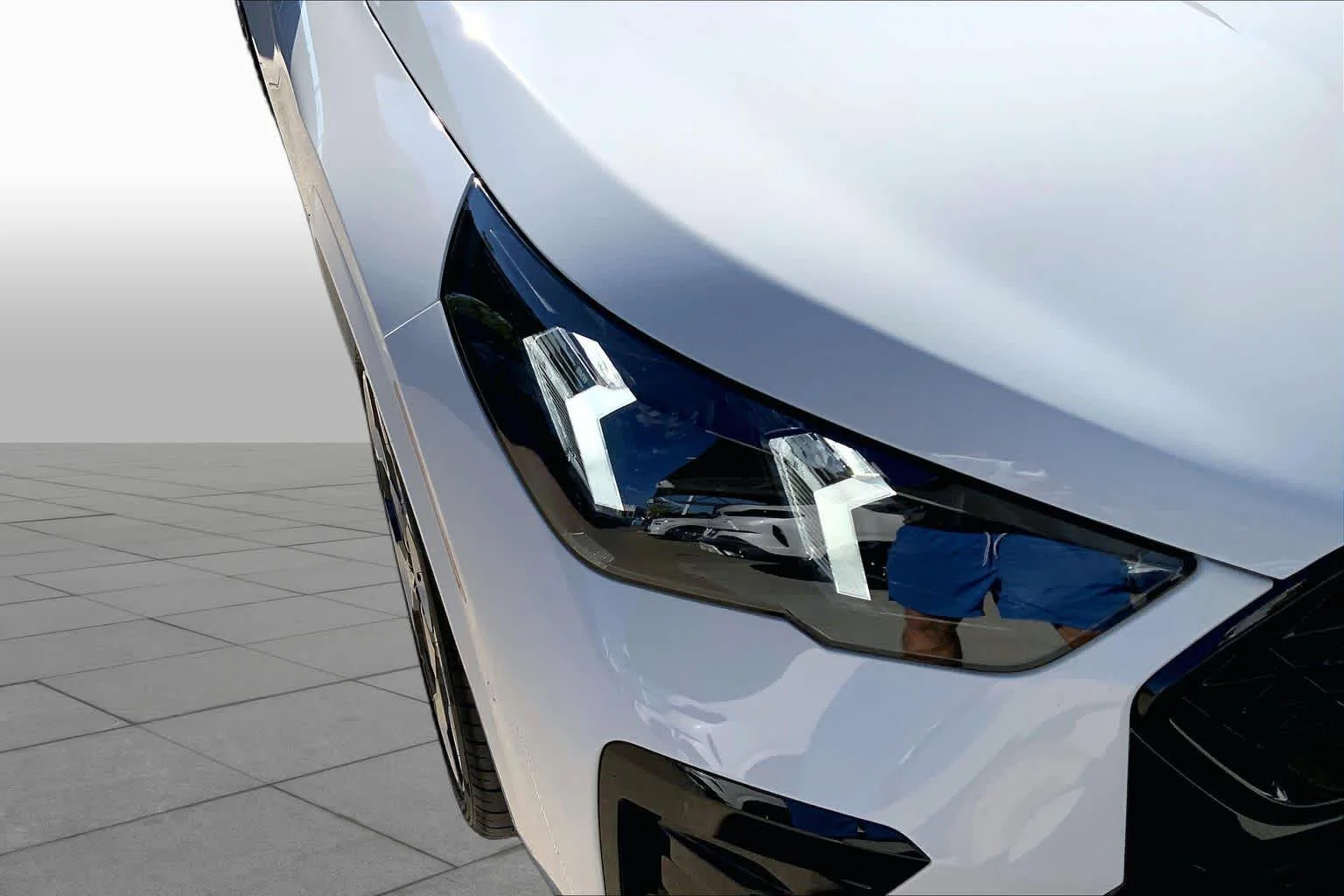 New 2026 Alpine White BMW xDrive28i image 13