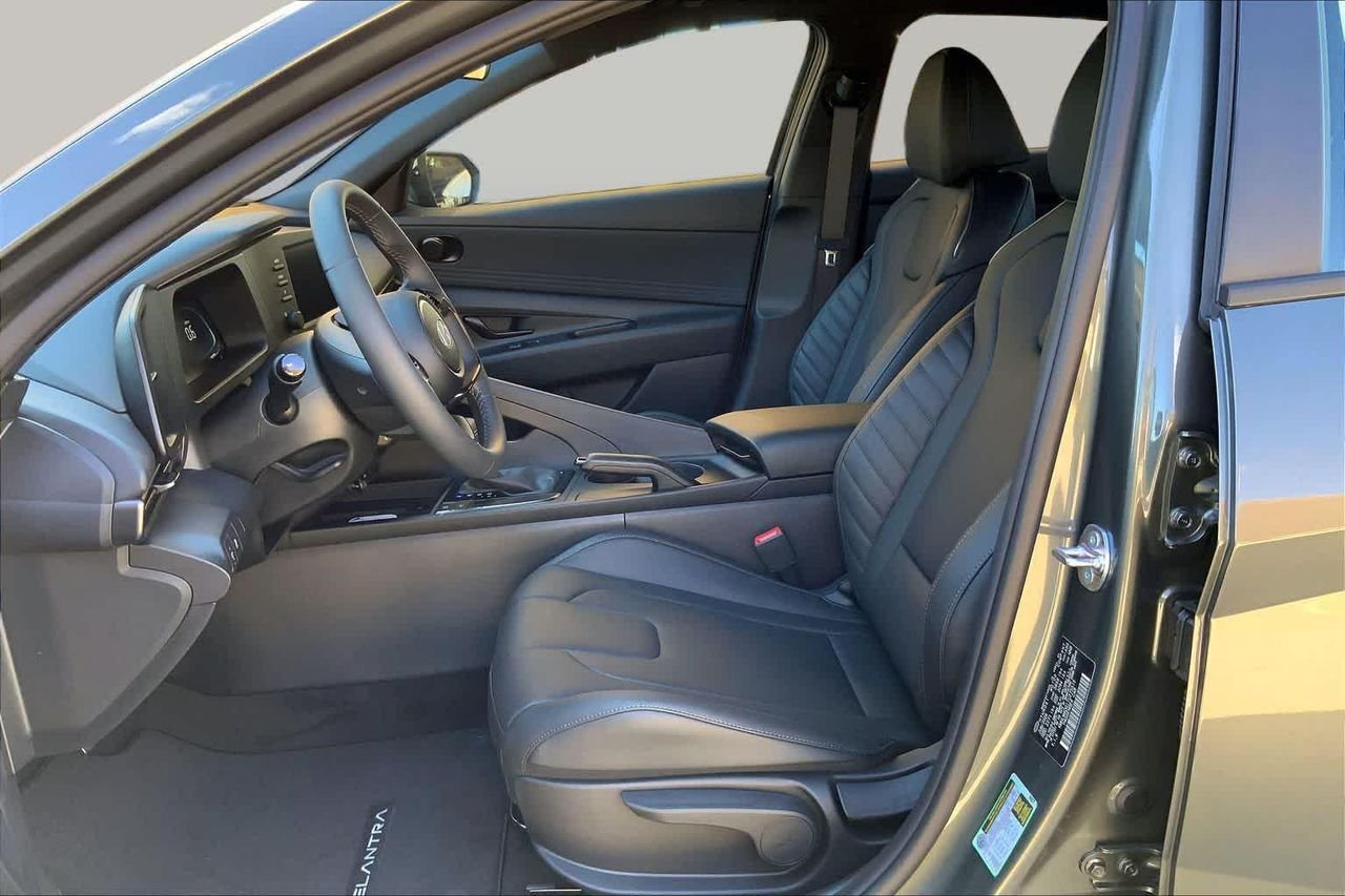New 2026 Amazon Gray Hyundai SEL Sport Plus image 6