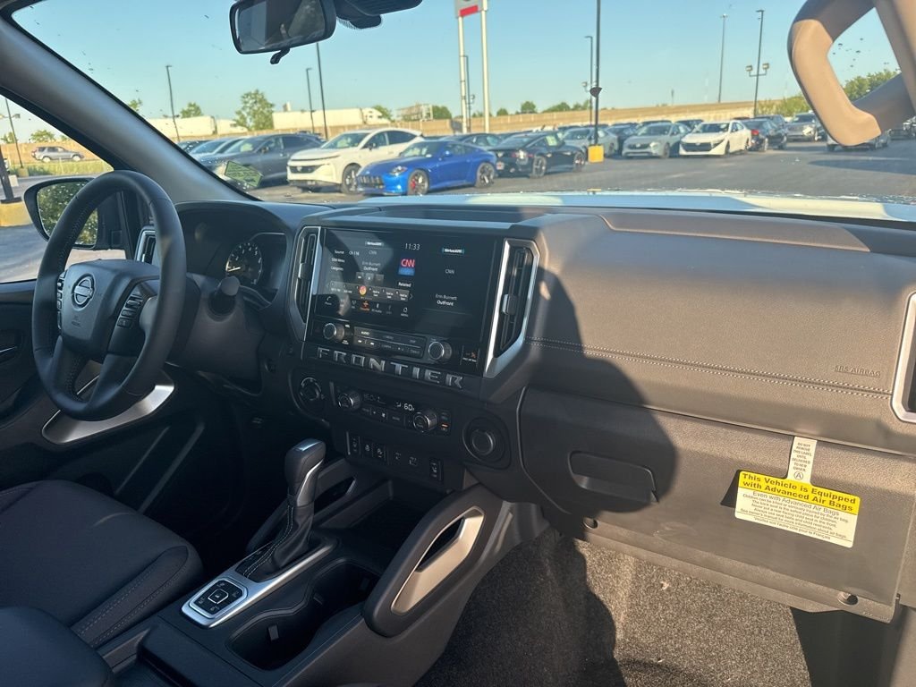 New 2026 Glacier White Nissan Crew Cab SV Long Bed image 19