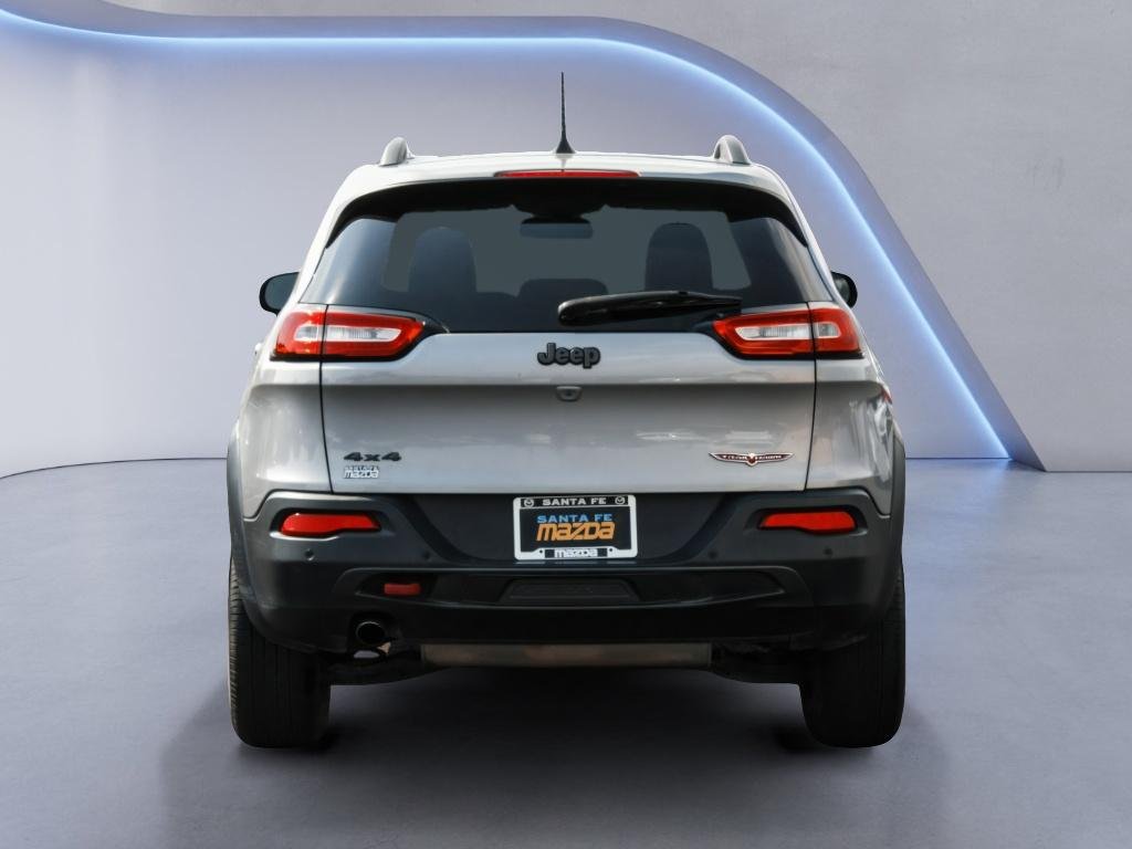 Used 2018 Billet Silver Metallic Clearcoat Jeep Trailhawk image 6