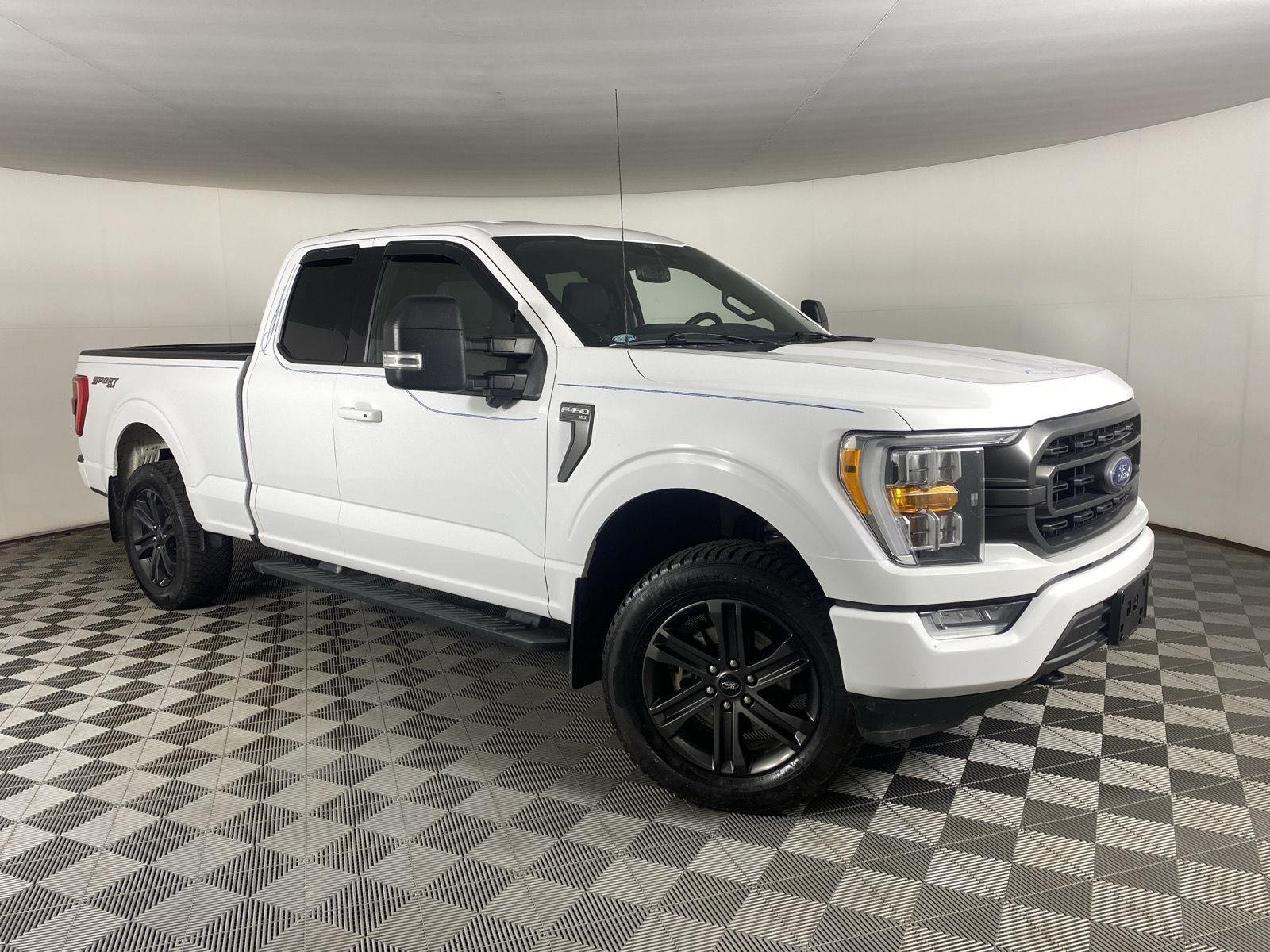 Used 2021 Oxford White Ford XLT image 11