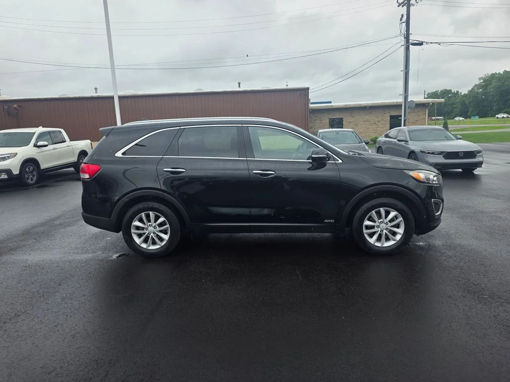 Used 2018 Kia Sorento LX with VIN 5XYPGDA36JG401901 for sale in Dover, OH