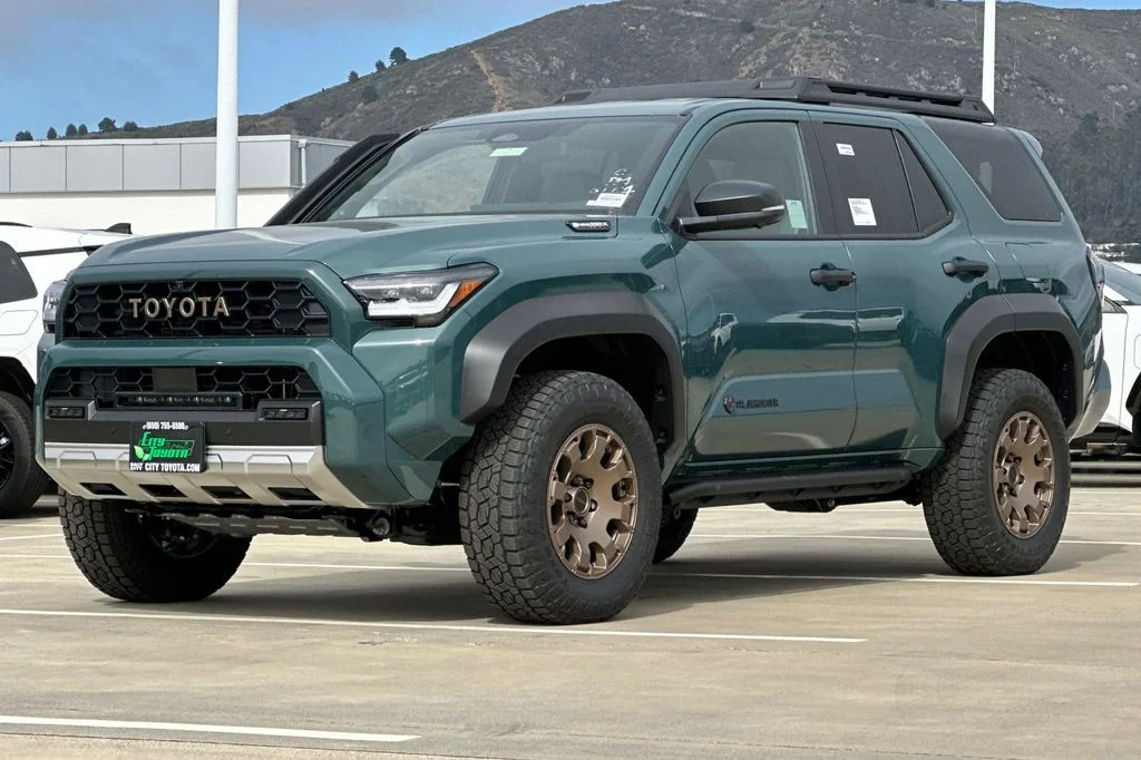 New 2026 Everest Toyota 4Runner Trailhunter image 8