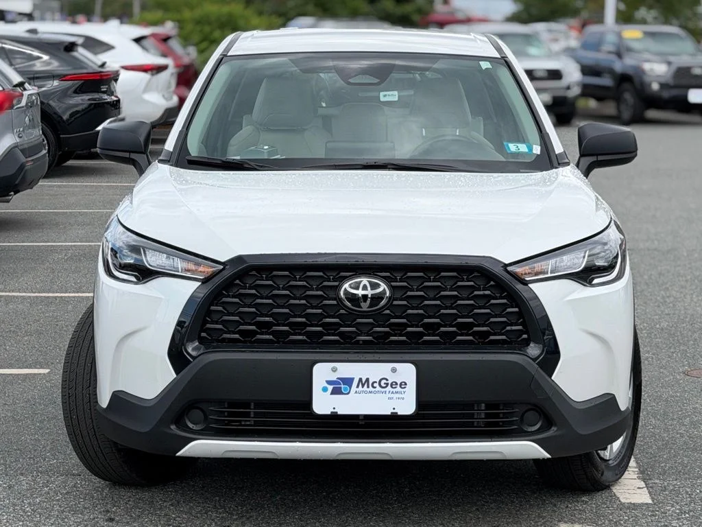 Used 2024 Beige Toyota L image 2