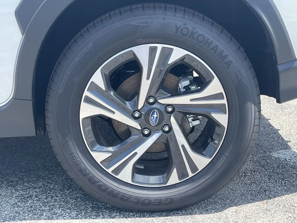 New 2026 CRYSTAL WHITE PEARL Subaru Premium image 9