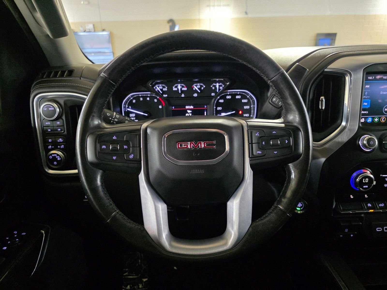 Used 2021 Summit White GMC Elevation image 32
