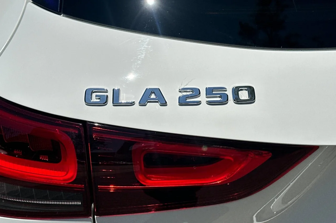 Certified Used 2023 Polar White Mercedes-Benz GLA 250 image 26