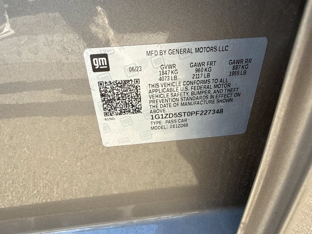 Used 2023 Gray Chevrolet LT image 21