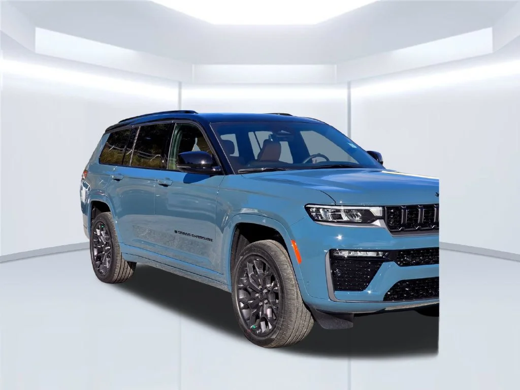 New 2027 Blue Jeep Summit image 39