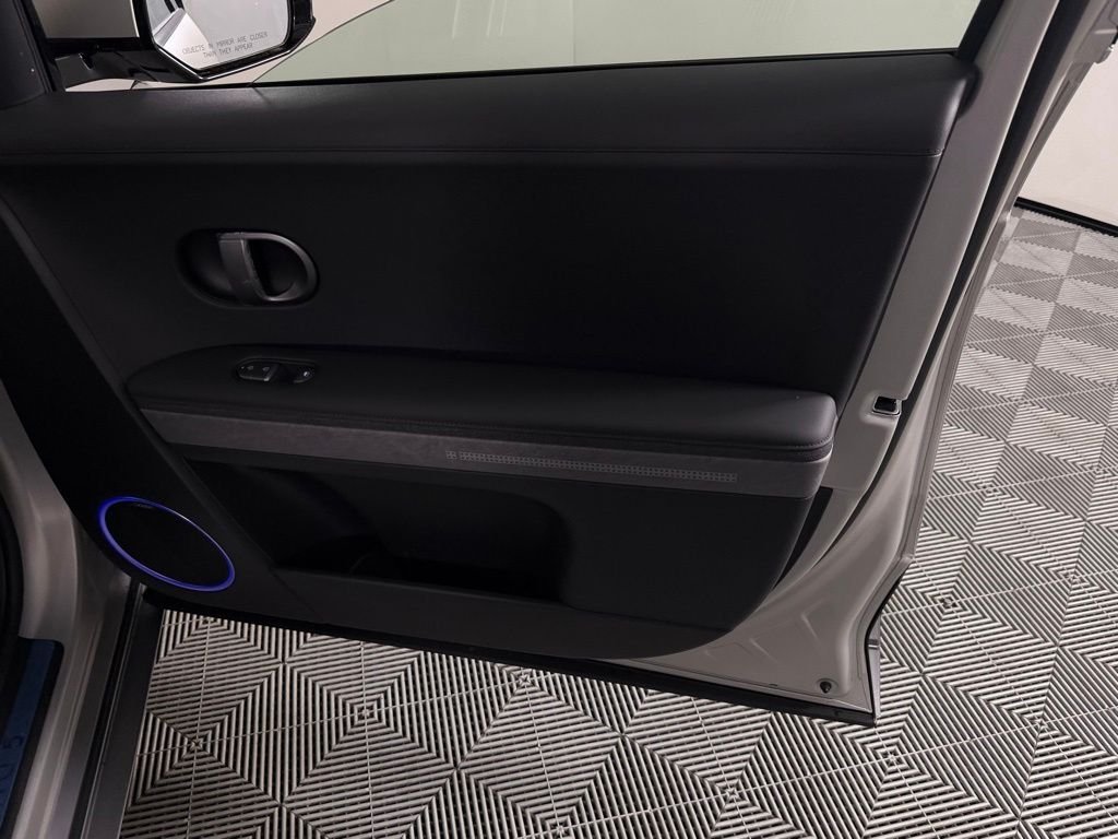 Used 2026 Gold Hyundai Limited image 31