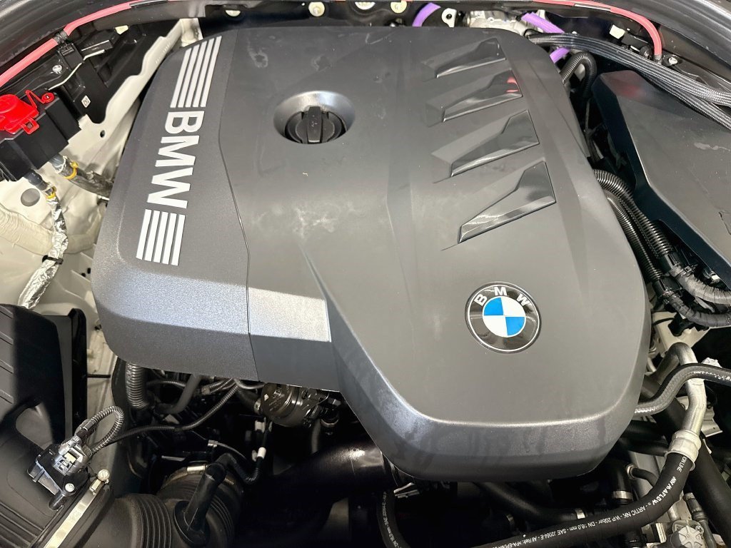Used 2026 Alpine White BMW 30 xDrive image 35
