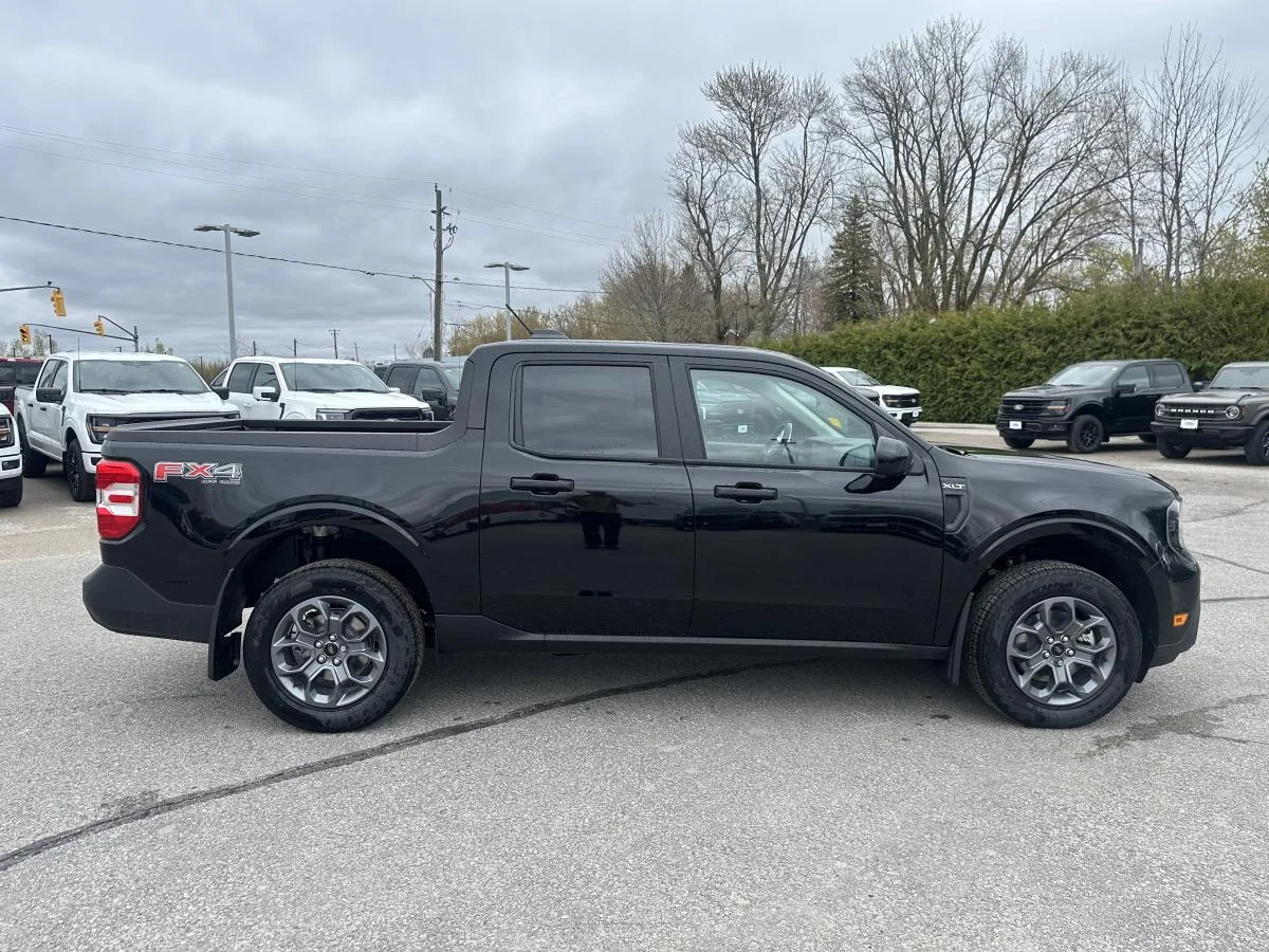 New 2026 Black Ford XLT image 4