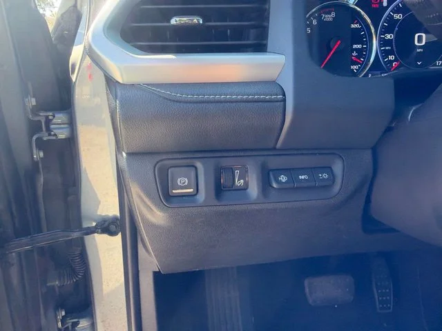 Used 2023 Silver GMC SLT image 21