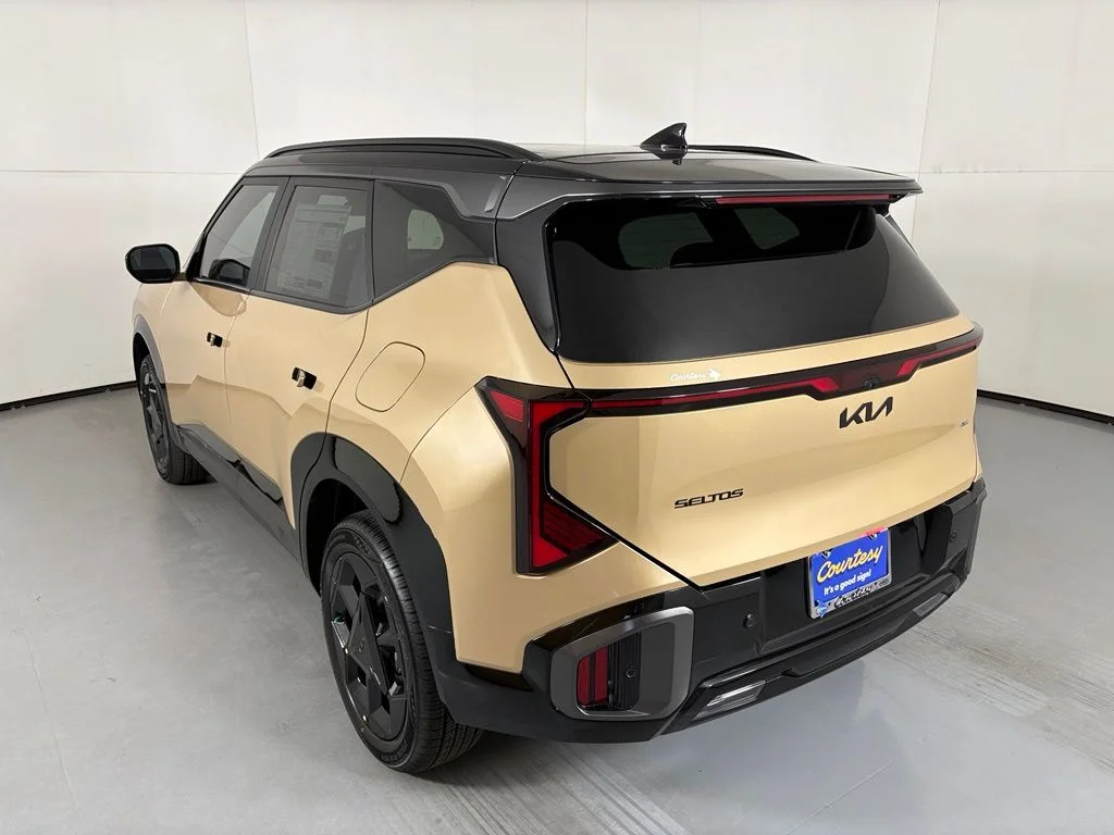 New 2027 Terrain Brown / Black Roof Kia X-Line S image 6