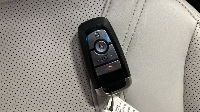 Used 2023 Vapor Blue Metallic Ford Premium image 42