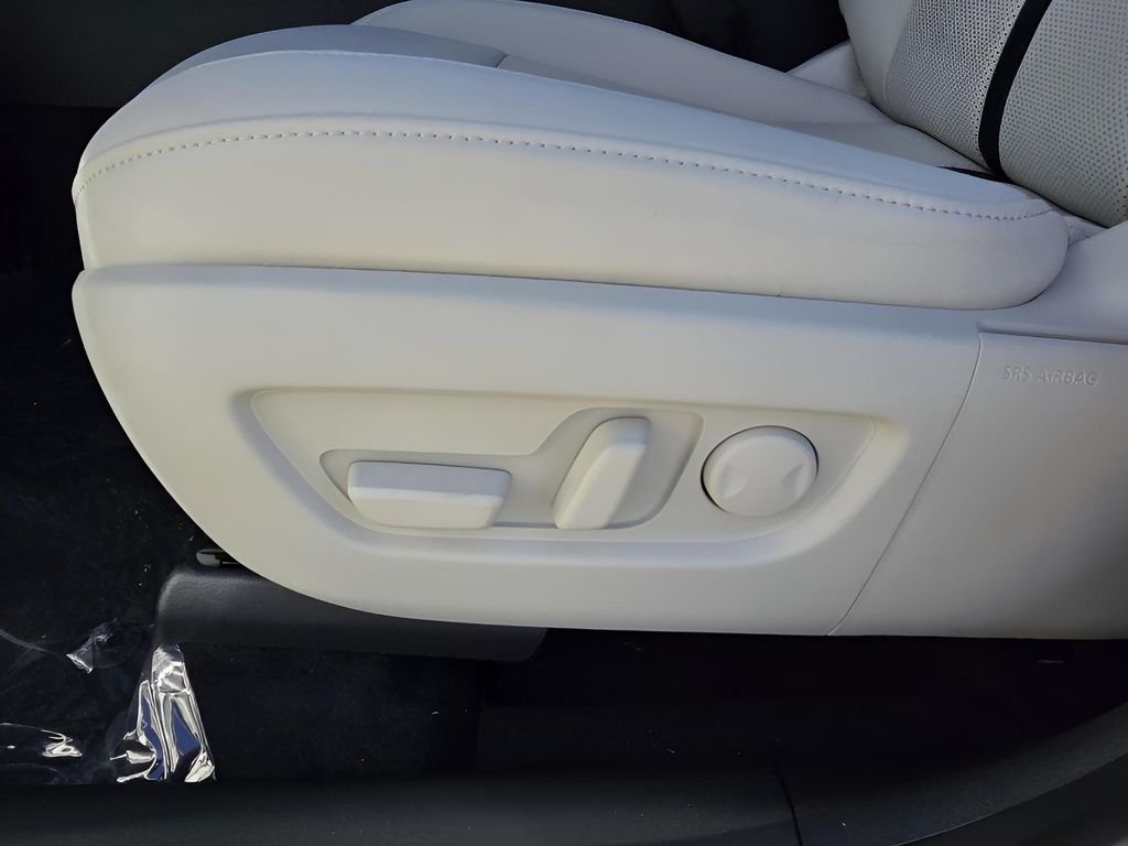 2026 Mazda CX-90 Premium Plus Package - Photo 16