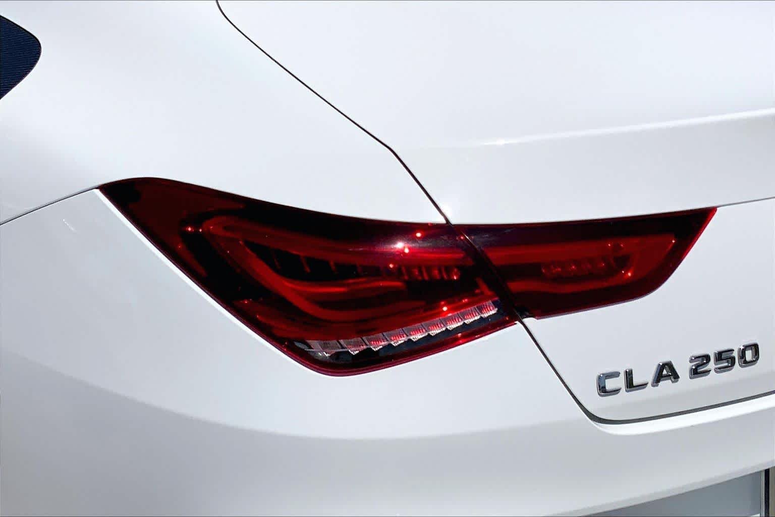 Used 2023 Polar White Mercedes-Benz CLA 250 image 27