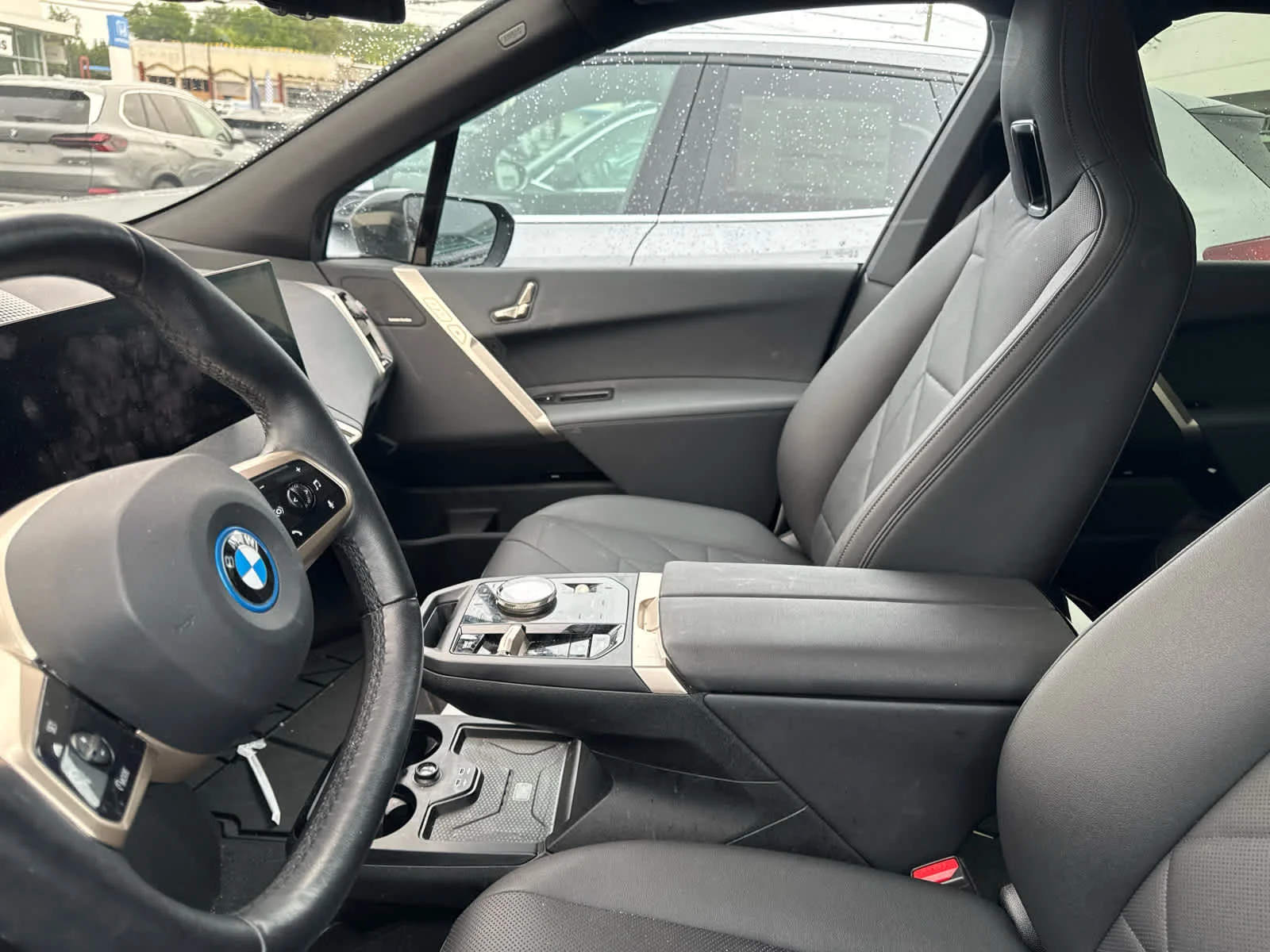 Certified Used 2024 Black Sapphire Metallic BMW xDrive50 image 11