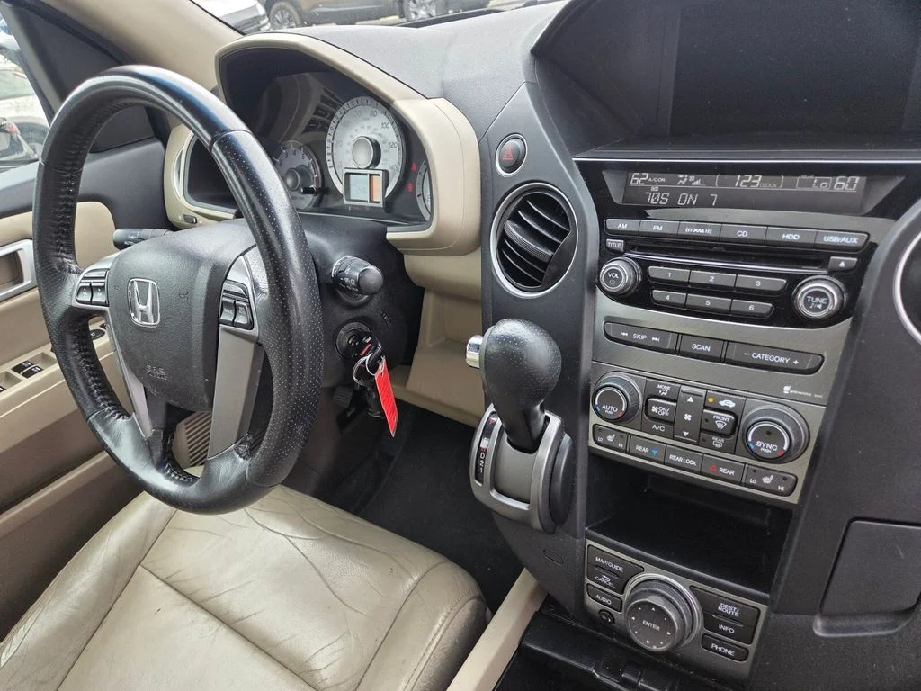 Used 2012 Gray Honda EX-L image 30