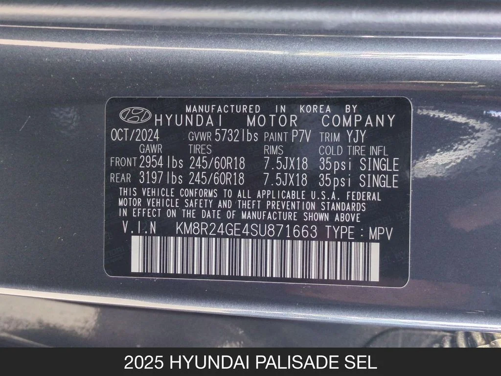 Used 2025 Gray Hyundai SEL image 25