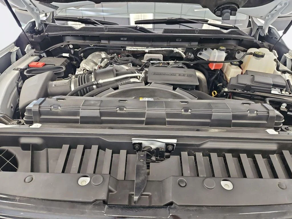 Used 2024 White Frost GMC Denali Ultimate image 31