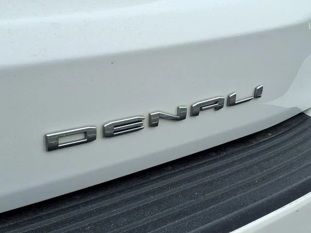 Used 2023 Summit White GMC Denali image 27