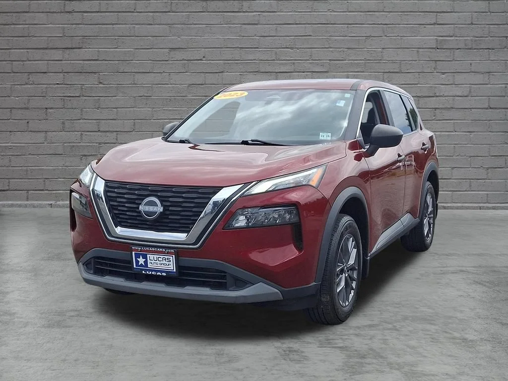 Used 2023 Scarlet Ember Tintcoat Nissan S image 5
