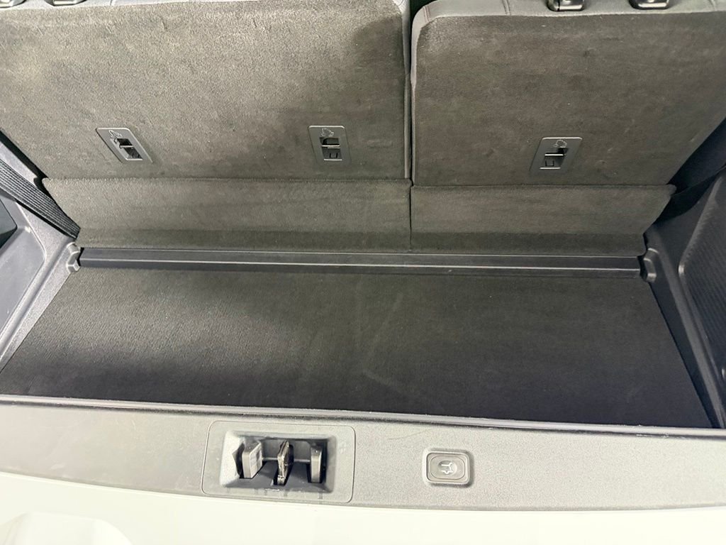 Used 2025 Silver Metallic Ford Active image 29