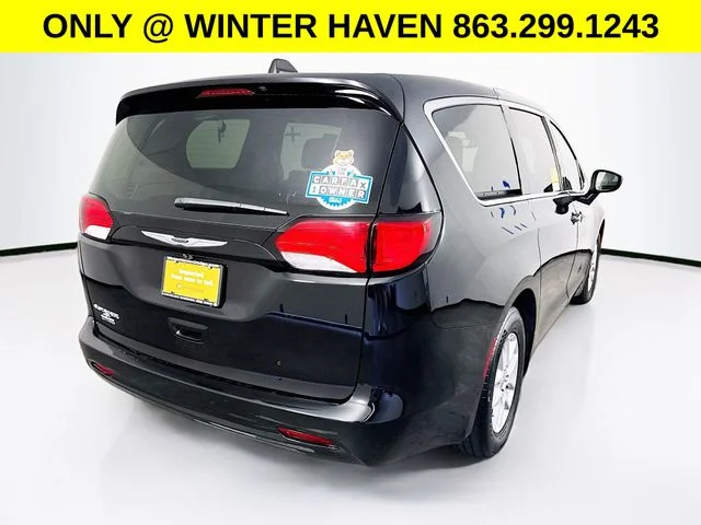 Used 2024 Black Chrysler LX image 7