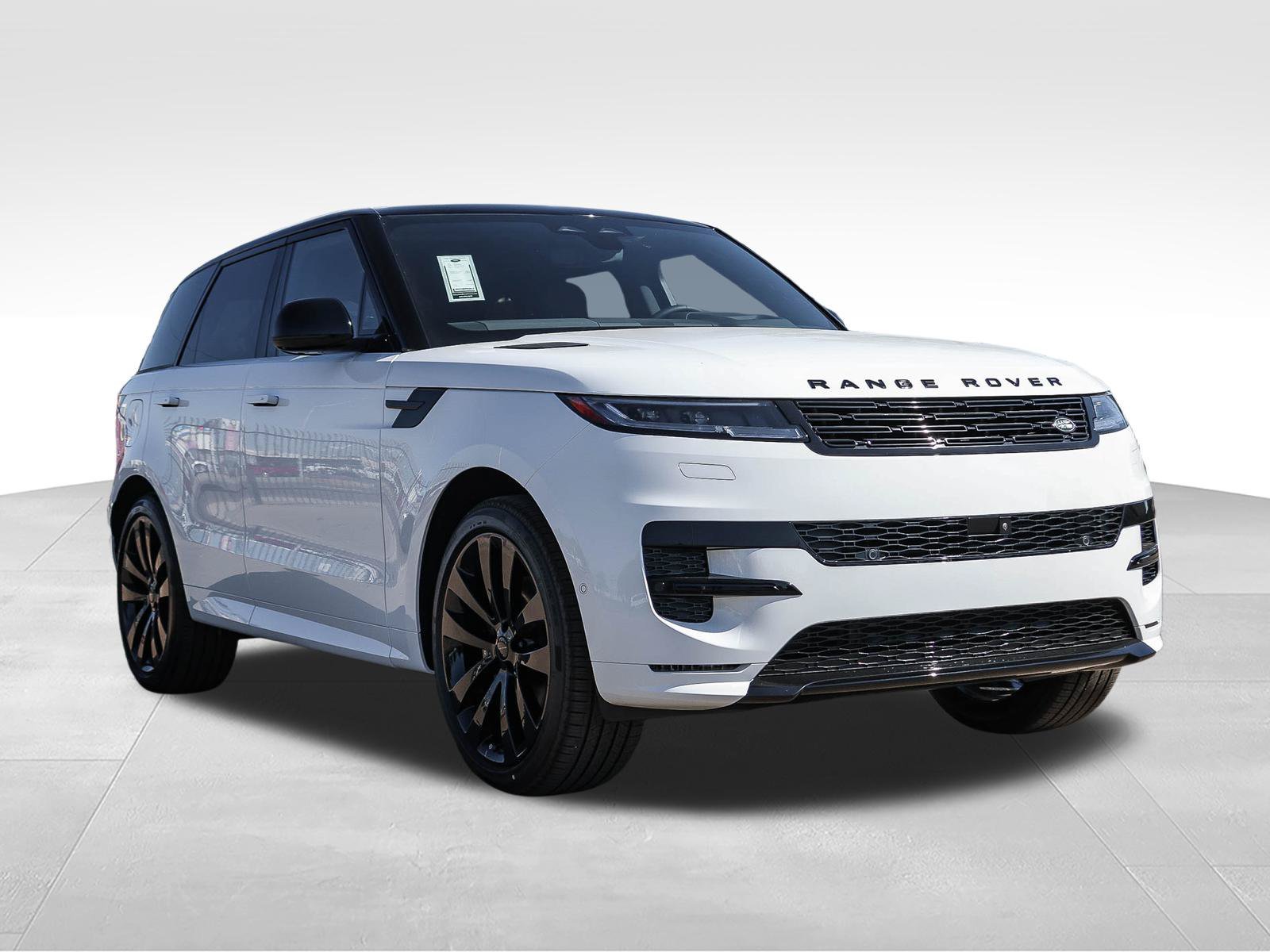 New 2026 Fuji White Land Rover Dynamic SE image 3