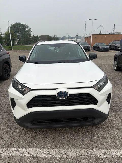 Used 2022 White Toyota LE image 2