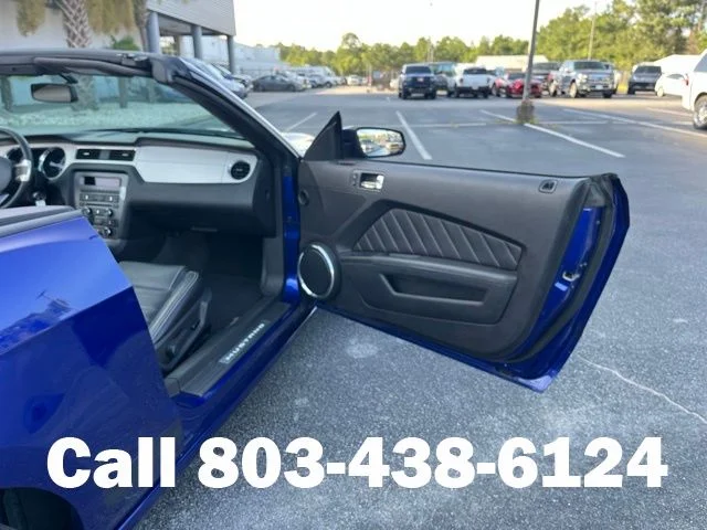 Used 2013 Blue Metallic Ford V6 Premium image 11