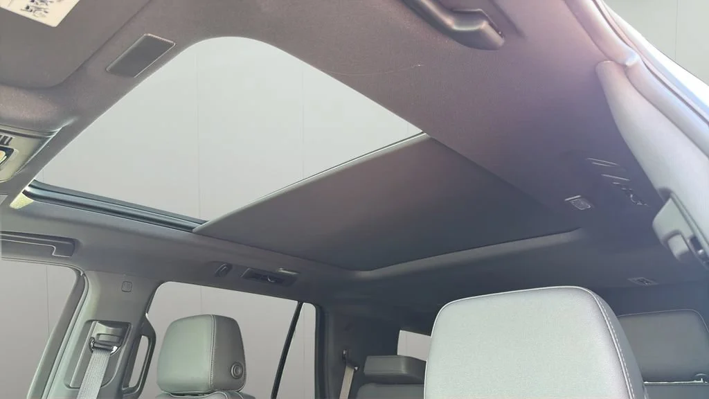 New 2026 Summit White Chevrolet LT image 32