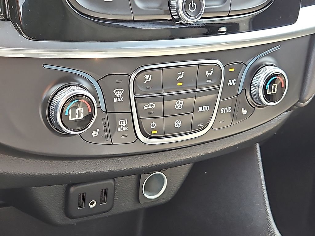 2023 Chevrolet Traverse 1LT - Photo 17