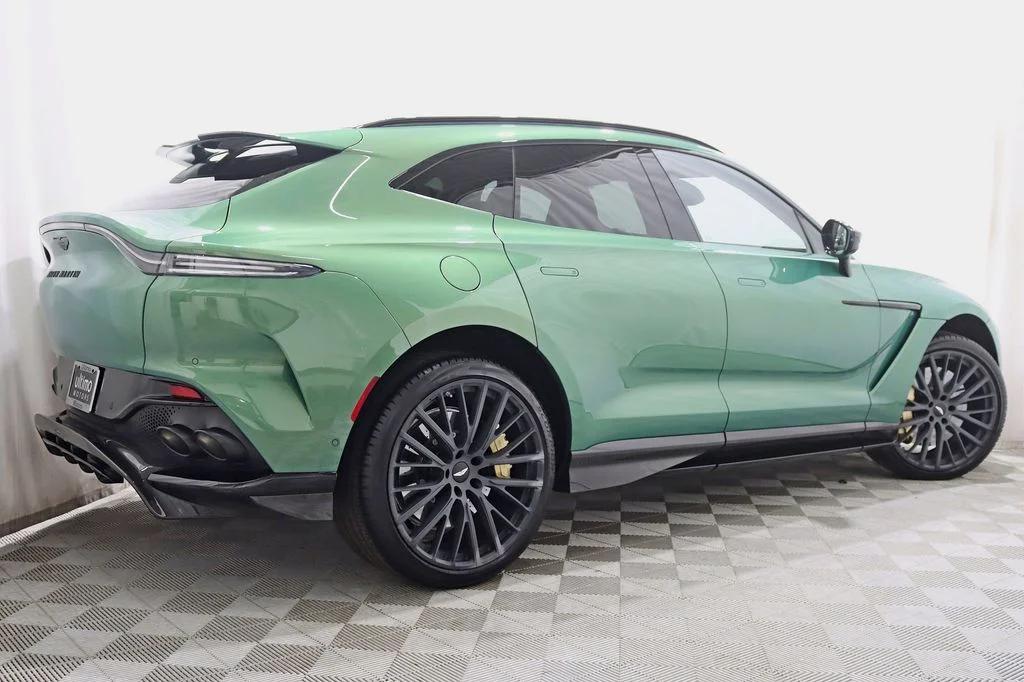 2023 Aston Martin DBX 707