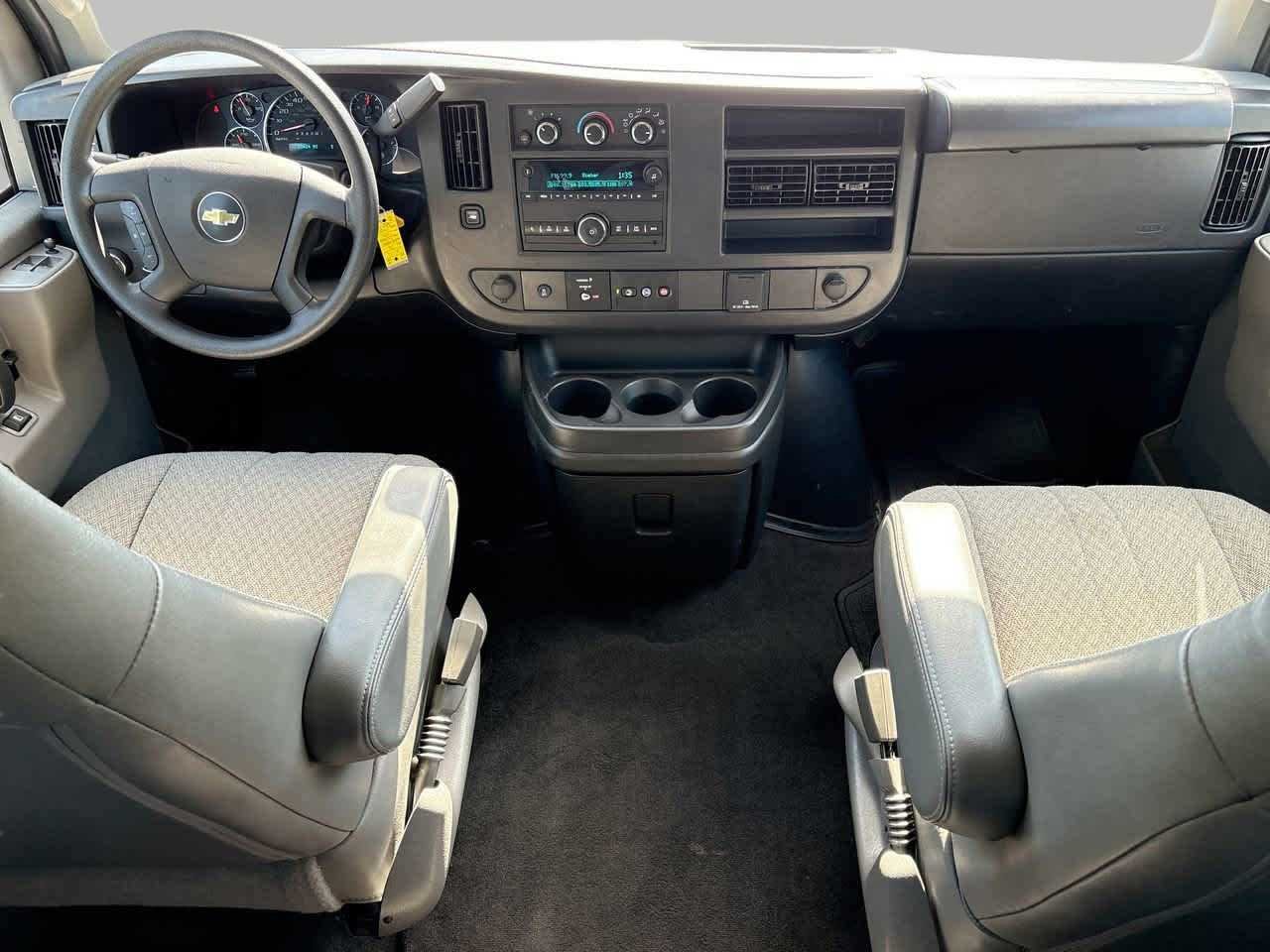 2025 Chevrolet Express Passenger LS - Photo 9