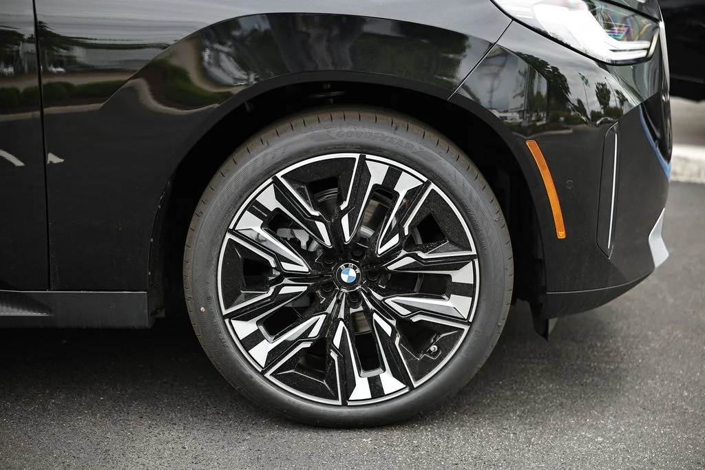 New 2026 Black Sapphire Metallic BMW 30 xDrive image 5