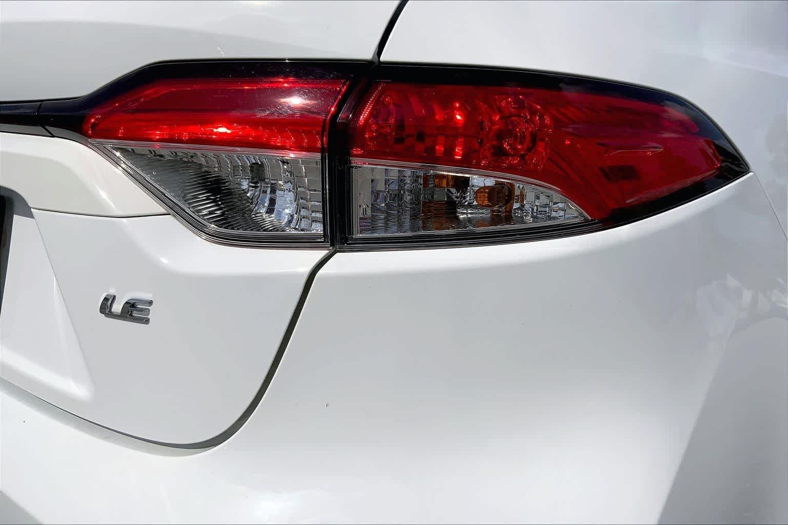 Used 2023 Ice Cap Toyota LE image 30