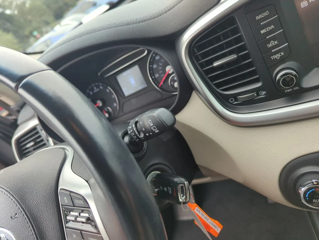 Used 2020 Black Kia LX image 24