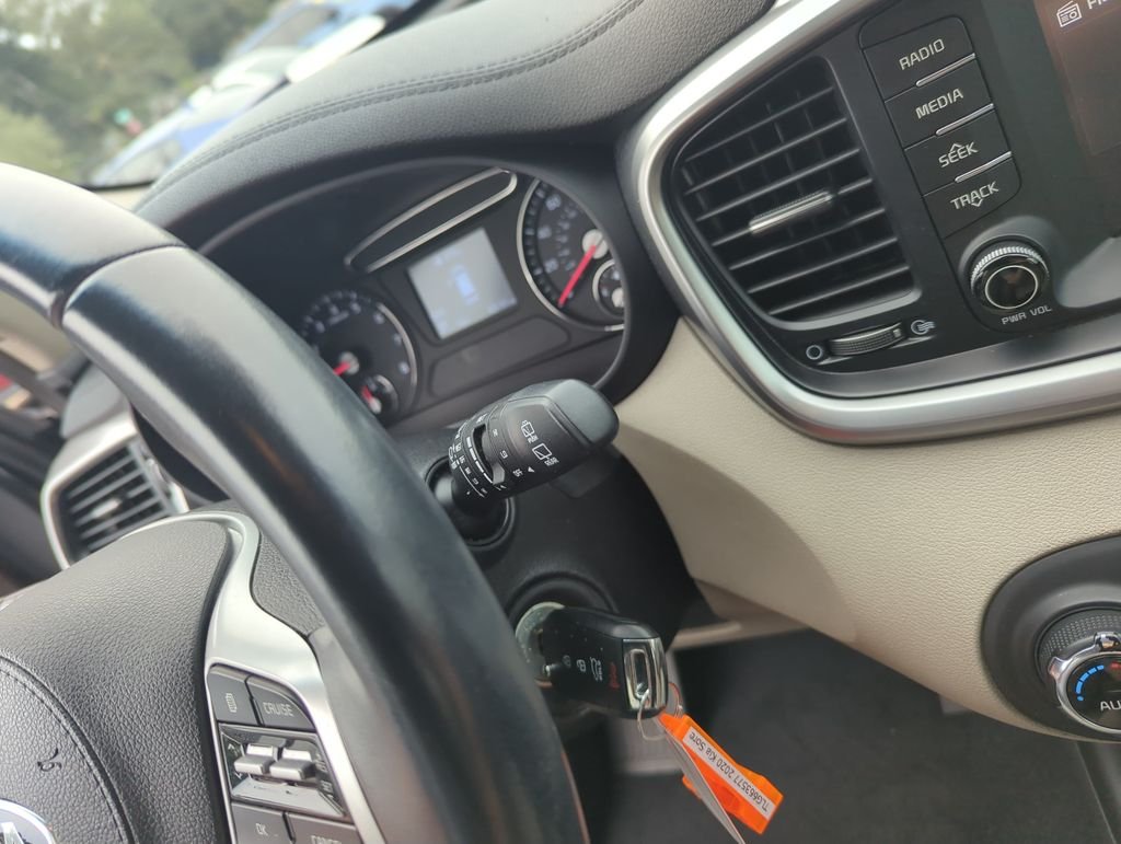 Used 2020 Black Kia LX image 24