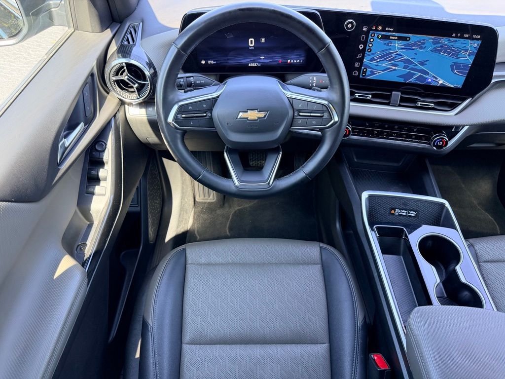 Used 2025 Black Chevrolet LT image 17