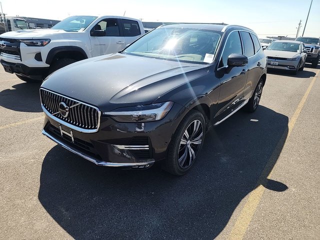 2023 Volvo XC60 B5 Plus Bright Theme