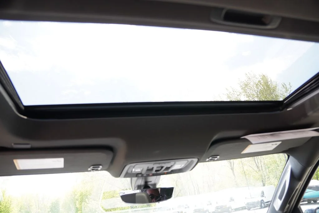 Used 2020 Onyx Black GMC AT4 image 21