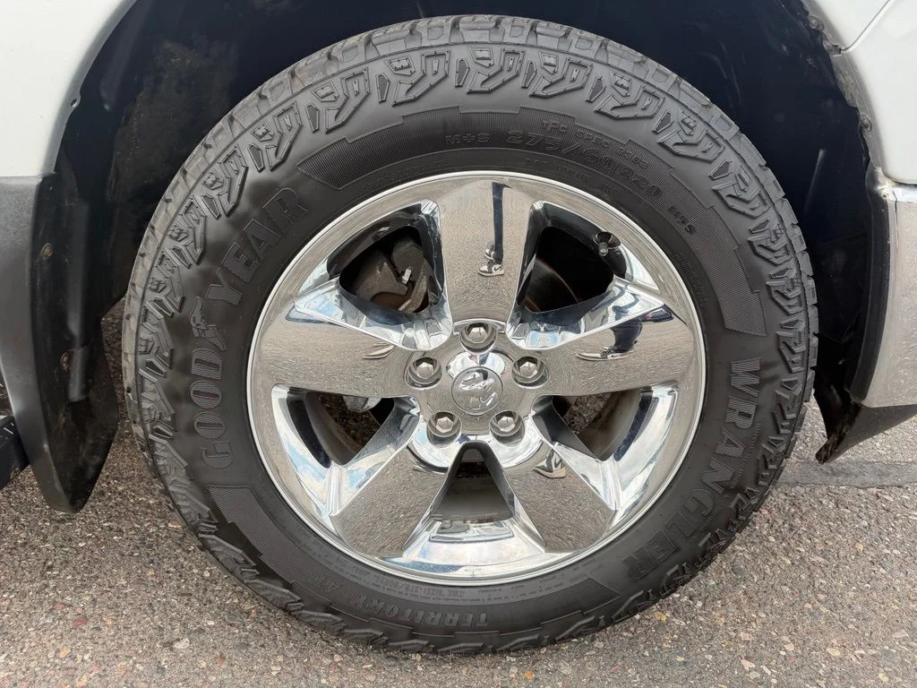 Used 2018 Silver Ram Big Horn image 19