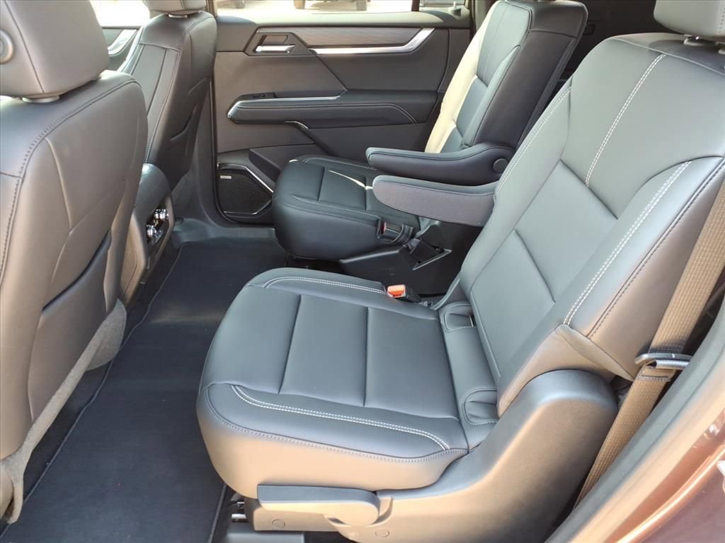 2026 GMC Acadia Elevation - Photo 11